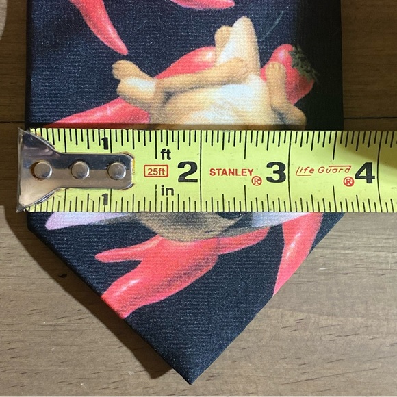 Vintage Ralph Marlin Mens Black Aye Chihuahua Peppers Daron Fayas Neck Tie Dog - Picture 6 of 7